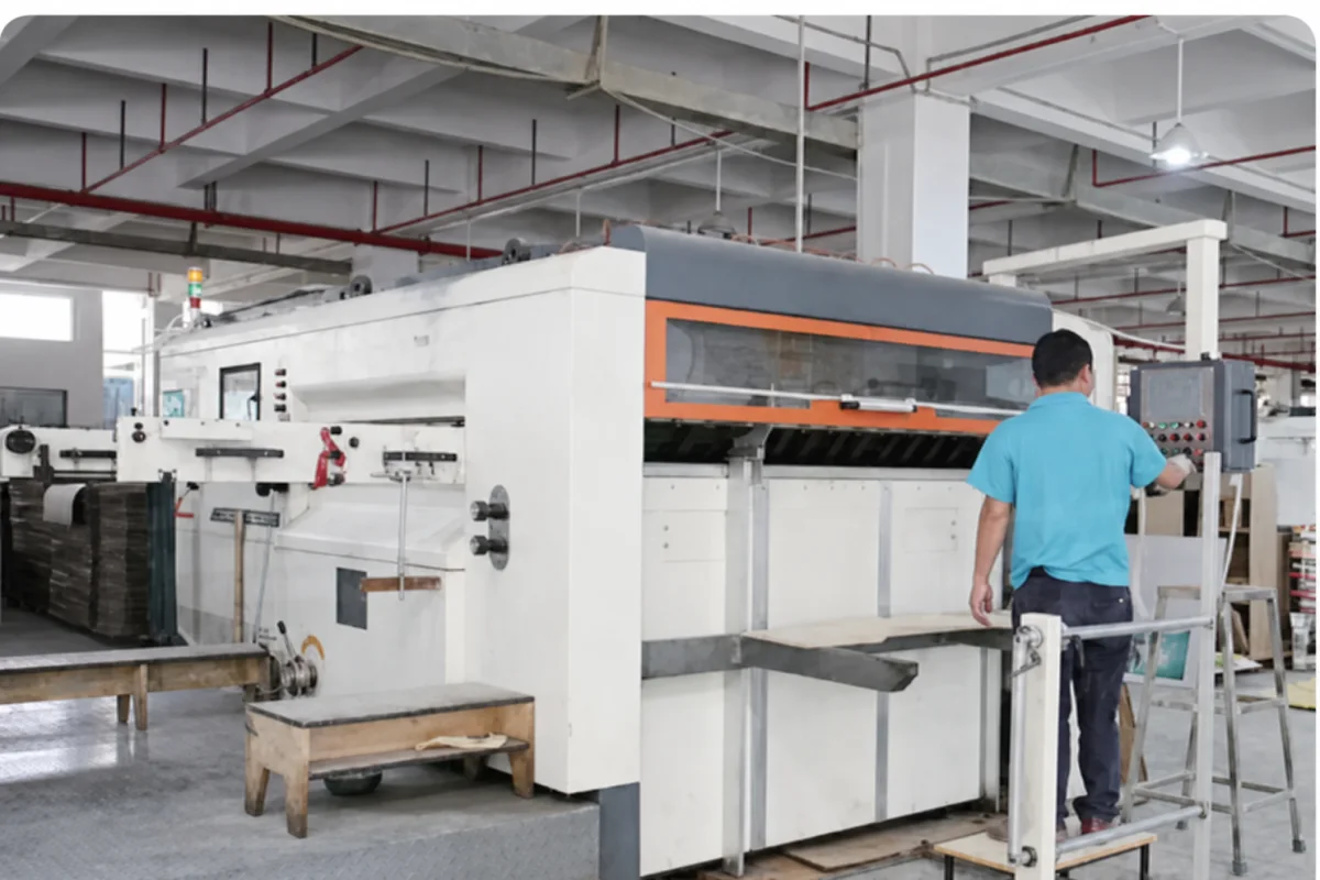Flat-bed die-cutting equipment used to produce retail display components